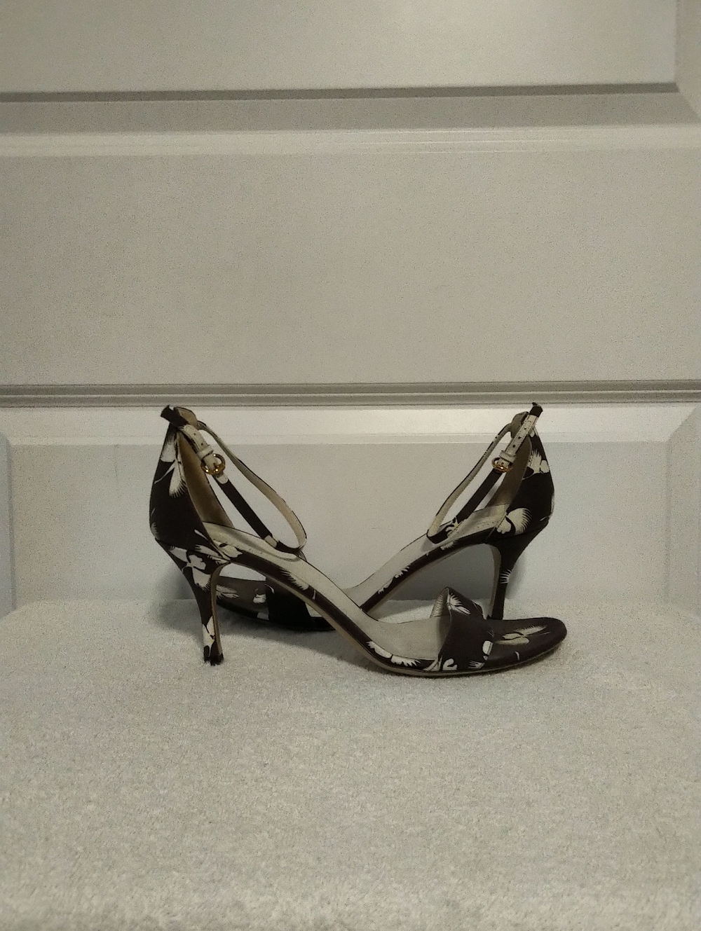 Authentic Gucci Women’s Floral Ankle-Strap Heels
